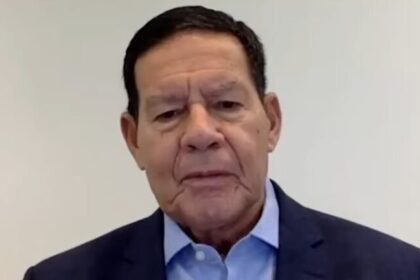 Mourão chama inquérito das fake news de “pior que o AI-5” e critica inclusão de Zema 10 ocrente 1777300482