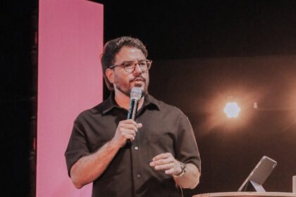 Falta de caráter, e não de influência, é o maior desafio da igreja, afirma pastor em conferência 10 ocrente 1777339152