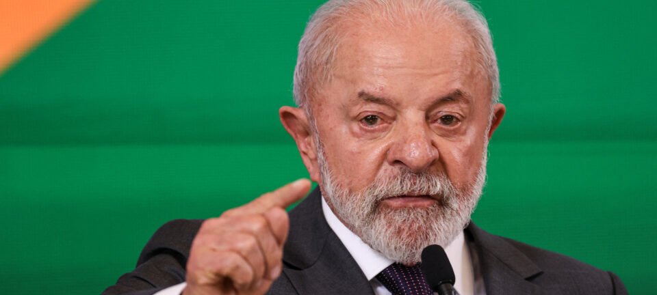 PF alega possível injúria a Lula e orienta retirada de faixa com a palavra “ladrão” em Presidente Prudente 2 ocrente 1777424659