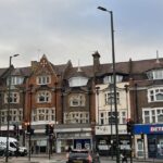Dois judeus são esfaqueados e ficam em estado grave em bairro judeu de Londres 4 ocrente 1777466072