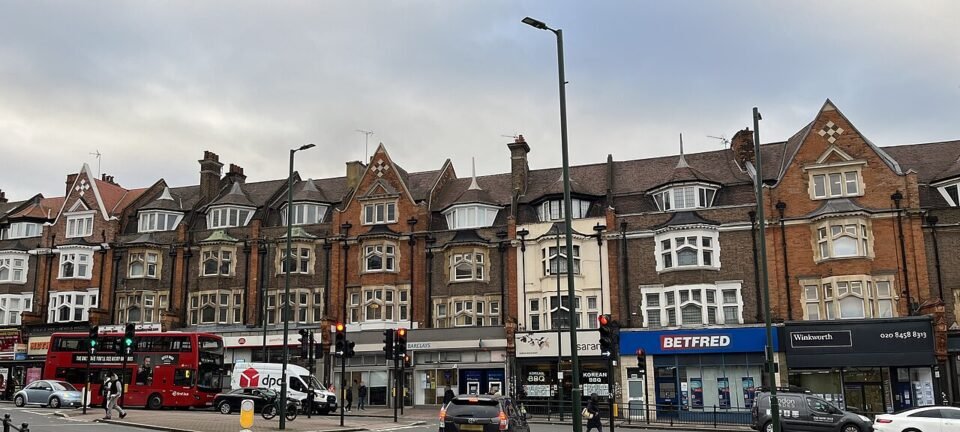 Dois judeus são esfaqueados e ficam em estado grave em bairro judeu de Londres 2 ocrente 1777466072
