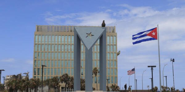 Trump endurece sanções contra Cuba e mira bancos, energia e parceiros internacionais 2 ocrente 1777689262