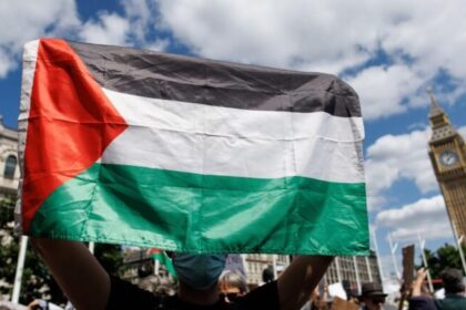 Tribunal britânico condena quatro ativistas pró-Palestina por depredação a unidade da Elbit Systems 4 ocrente 1778049256