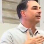 Flávio Bolsonaro projeta permanência de até oito anos no Planalto e promete “fim da esquerda” 4 ocrente 1778357979