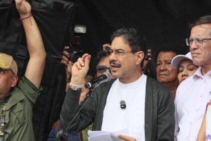 Iván Cepeda, favorito de Petro, chega à eleição colombiana sob acusações de vínculos com as Farc 18 ocrente 1778465060