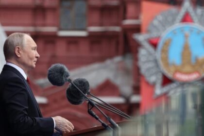 Moscou e Kiev trocam acusações de violar trégua de três dias negociada por Trump 10 ocrente 1778501049