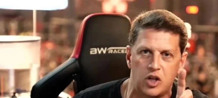 Ricardo Salles dispara contra Eduardo Bolsonaro em podcast; parlamentar promete réplica em vídeo 2 ocrente 1778505593