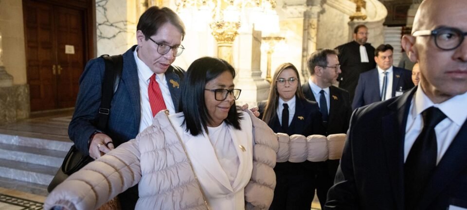 Autorização especial permite Delcy Rodríguez entrar na Holanda para audiência na CIJ 2 ocrente 1778588364