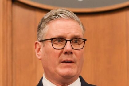 Abalo político: sucessivas renúncias pressionam Keir Starmer a deixar Downing Street 16 ocrente 1778600058