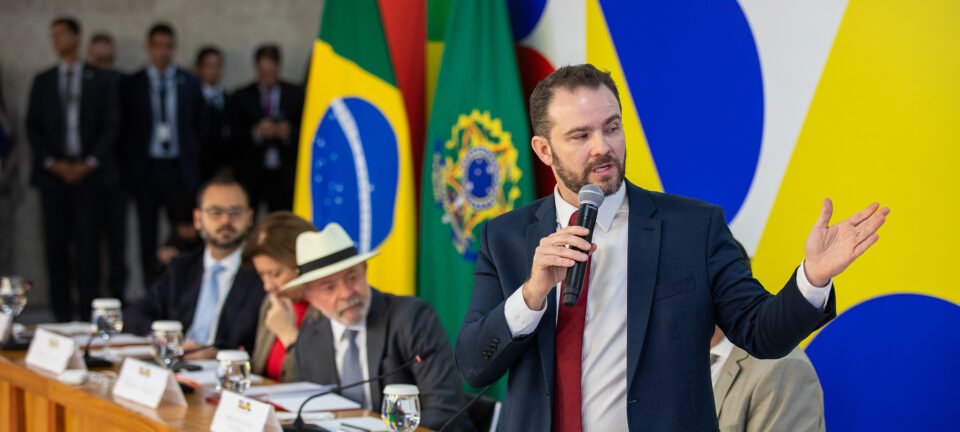 Governo zera imposto de importação para compras de até US$ 50 e extingue “taxa das blusinhas” 2 ocrente 1778668471