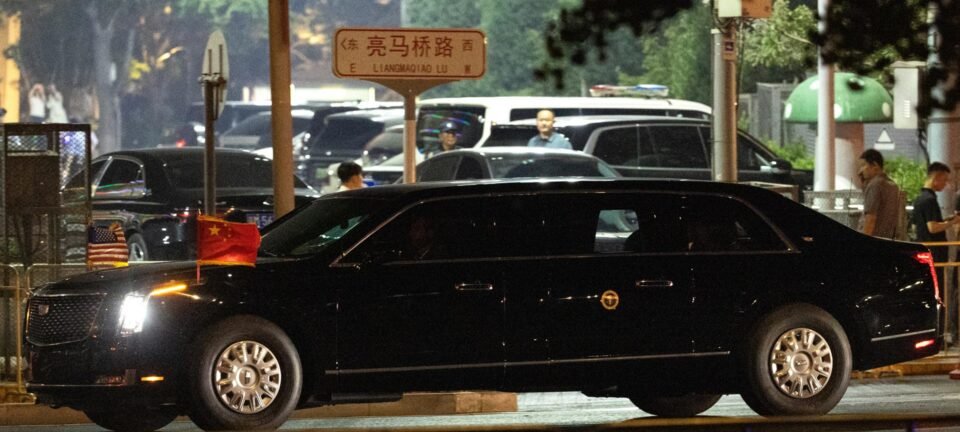 Trump desembarca em Pequim para reunião com Xi; Pequim cobra suspensão de armas a Taiwan 2 ocrente 1778680156