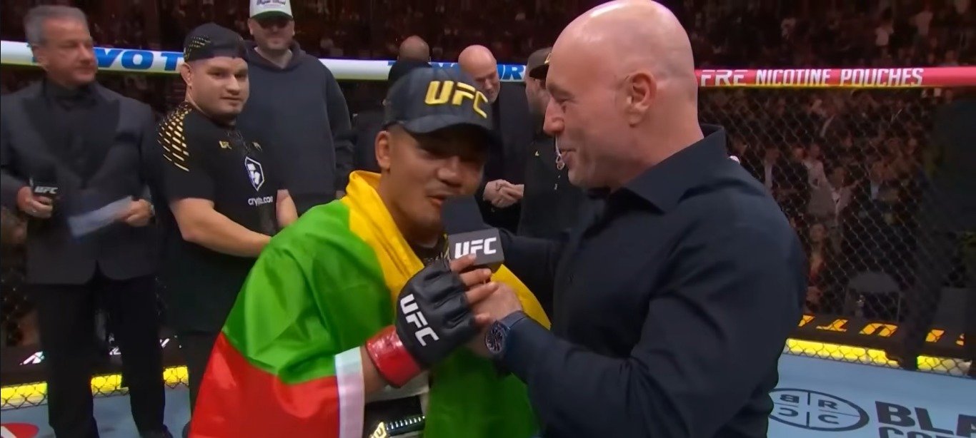 Campeão peso-mosca Joshua Van comemora vitória no UFC pregando sobre Jesus 2 ocrente 1778685552