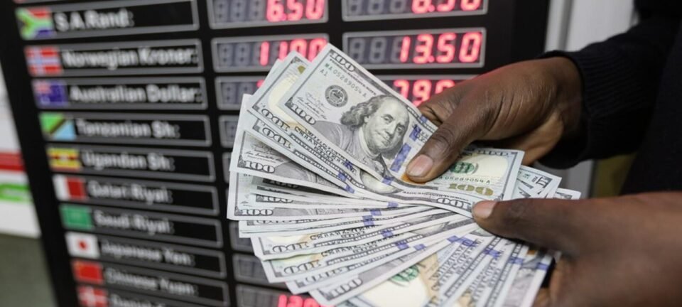 Áudio de Flávio Bolsonaro a banqueiro faz dólar disparar 2% e registra maior alta de 2026 2 ocrente 1778719751