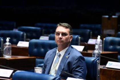 Colunista afirma que cobrança por patrocínio a filme de Bolsonaro não indica corrupção 12 ocrente 1778773763