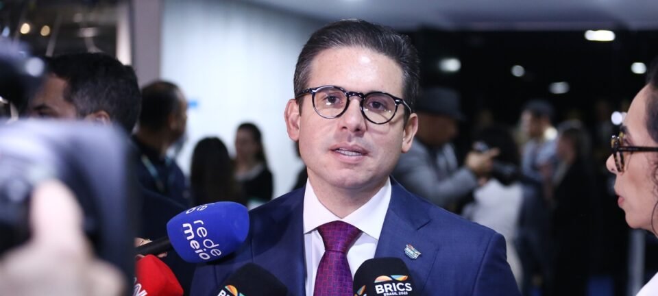 Câmara define redução da jornada semanal para 40 horas sem corte de salários 2 ocrente 1778775558