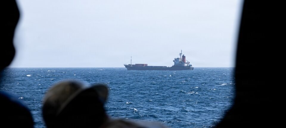 Bloqueio naval dos EUA completa um mês e sufoca exportações de petróleo do Irã 2 ocrente 1778827758