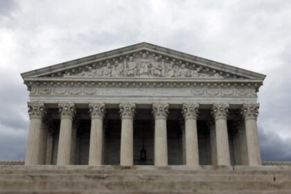 Suprema Corte dos EUA mantém envio da pílula abortiva mifepristona pelo correio 8 ocrente 1778852087