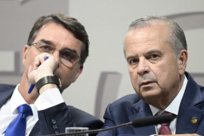 Marinho pede ação de Mendonça após vazamento de áudio que liga Flávio Bolsonaro a patrocínio de R$ 134 milhões 16 ocrente 1778908768