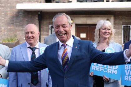Reform UK desbanca partidos tradicionais e avança nas urnas britânicas 2 ocrente 1779166154