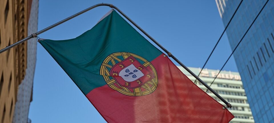 Portugal endurece regras de cidadania; residência mínima sobe para até 10 anos 2 ocrente 1779221958