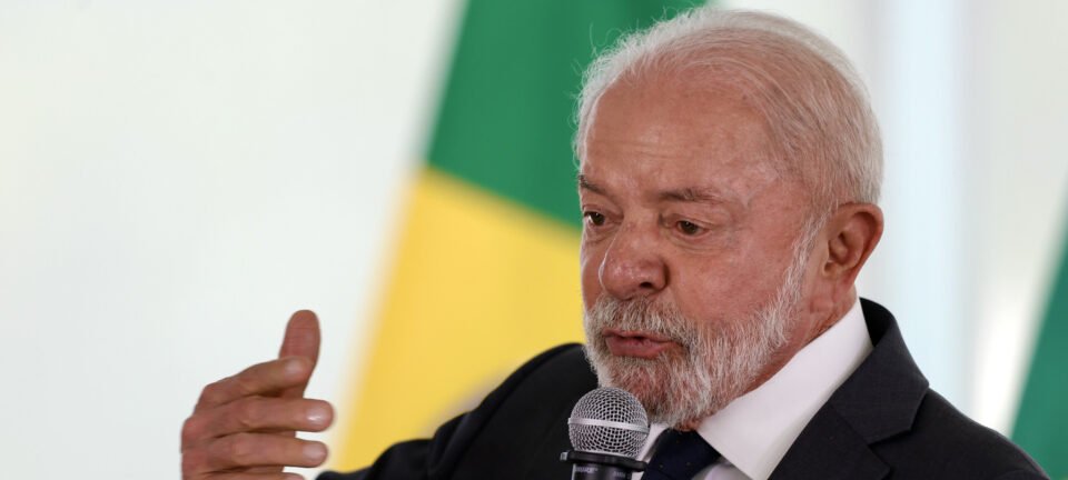 Governo libera R$ 30 bilhões em crédito com juros menores para motoristas de app e taxistas 2 ocrente 1779228281
