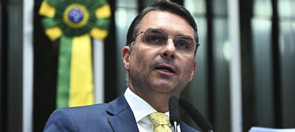 Oposição contraria PEC do fim da jornada 6x1 e sugere pagamento por hora trabalhada 2 ocrente 1779264263