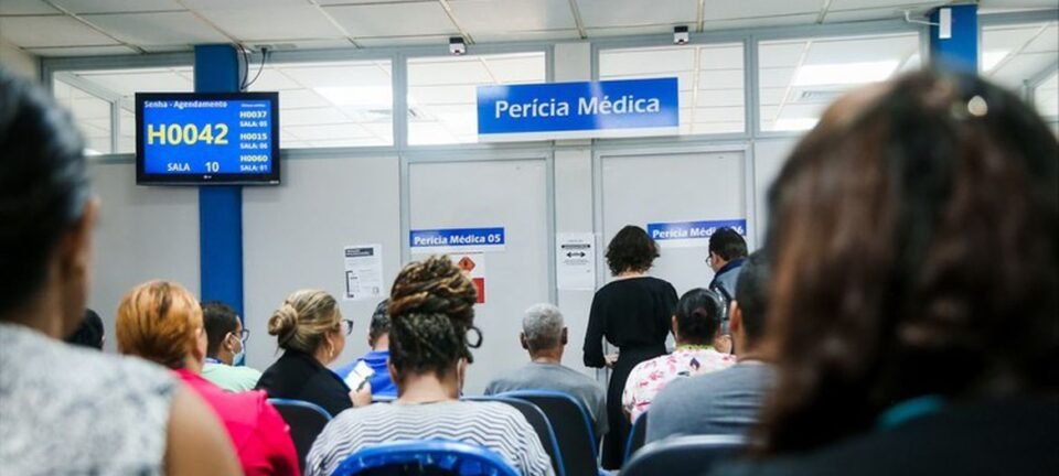 Fila do INSS encolhe para 2,3 milhões após troca de comando, diz ministro 2 ocrente 1779310153