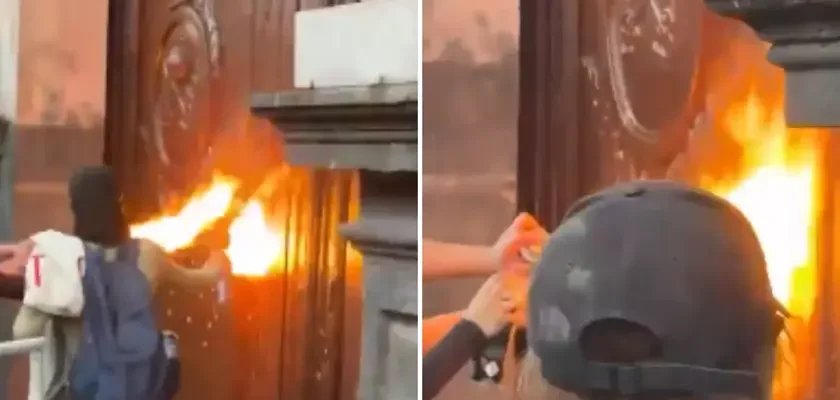 Porta de igreja histórica é incendiada durante marcha do 8M em Querétaro 2 ocrente 1779368688