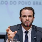 Governo admite possível volta da “taxa das blusinhas” e anuncia Desenrola para quem está em dia 4 ocrente 1779419053