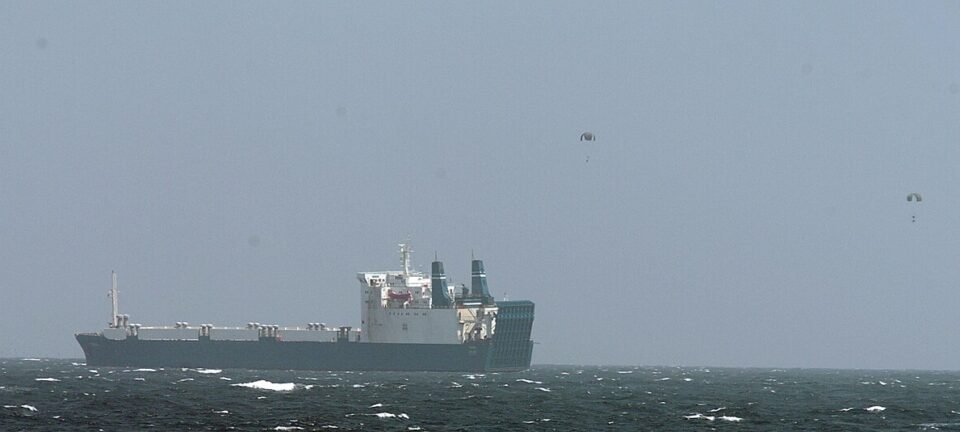 Crise no Oriente Médio redireciona navios e reaquece pirataria na costa da Somália 2 ocrente 1779424473