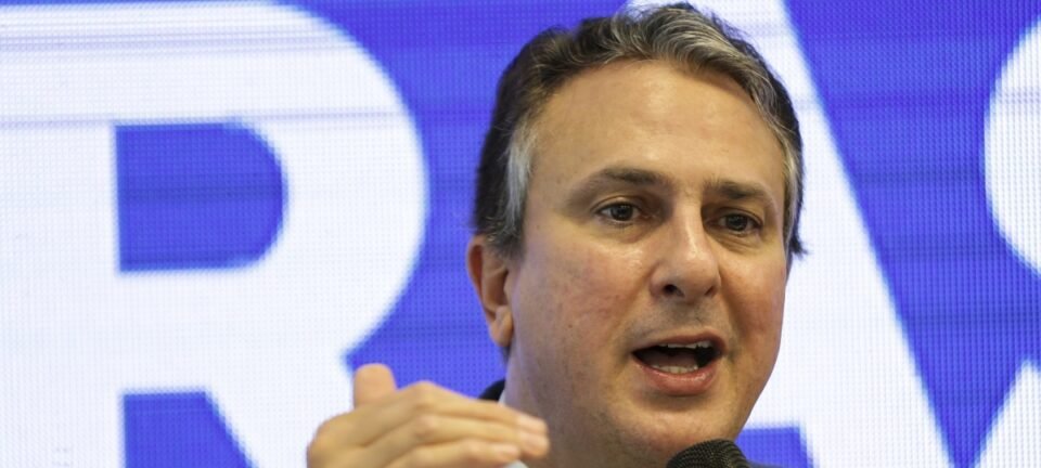 Camilo Santana cobra “humildade” de Lula para admitir reprovação nas pesquisas 2 ocrente 1779651312