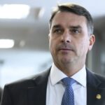 Flávio Bolsonaro viaja aos EUA em busca de encontro com Donald Trump 4 ocrente 1779675582