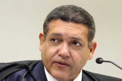 Ministro Nunes Marques e mulher viajam em jato ligado a ex-sócio do Banco Master pago por advogada do banco 6 ocrente 1779722359