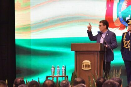 Presidente da Bolívia baixa em 50% o próprio salário para sinalizar compromisso durante crise 4 ocrente 1779724188