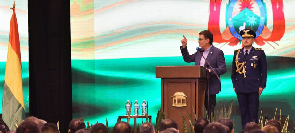 Presidente da Bolívia baixa em 50% o próprio salário para sinalizar compromisso durante crise 2 ocrente 1779724188