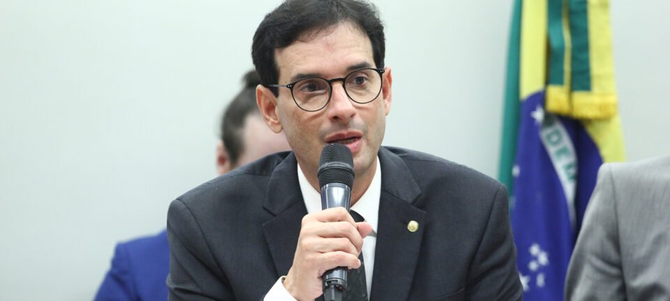 Câmara avança em proposta que reduz jornada para 40 horas e extingue escala 6x1 2 ocrente 1779752062