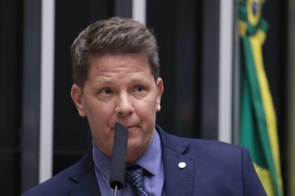 Mario Frias pede ao STF arquivamento de denúncia sobre uso de emendas em filme de Bolsonaro 20 ocrente 1779778160