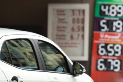 Governo fixa subvenção de R$ 0,44 por litro para gasolina e define cronograma de repasses 20 ocrente 1779792569