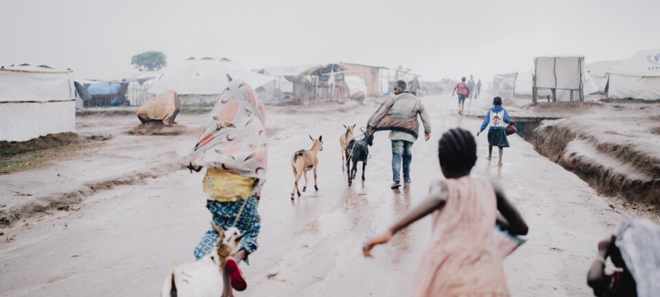 Sobrevivente de massacre no Burundi cria rede que já acolheu dezenas de milhares de órfãos 2 ocrente 1779835768