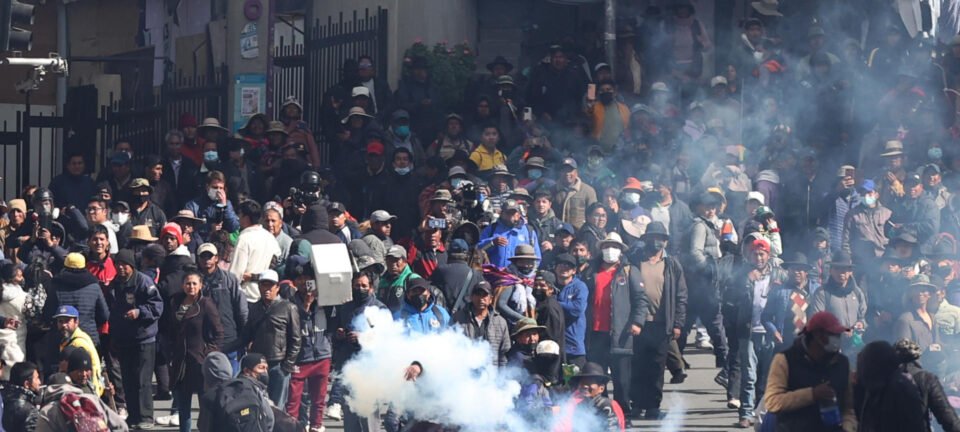 Bloqueios de aliados de Evo agravam crise na Bolívia e encurralam governo Rodrigo Paz 2 ocrente 1779847514