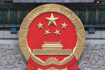 Ativista chinês de 68 anos é detido na Coreia do Sul após cruzar o mar em bote inflável 2 ocrente 1779887059