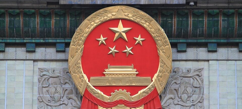 Ativista chinês de 68 anos é detido na Coreia do Sul após cruzar o mar em bote inflável 2 ocrente 1779887059