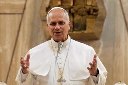 Papa Leão XIV exorta sacerdotes a seguir normas litúrgicas e evitar mudanças na missa 20 ocrente 1779911354