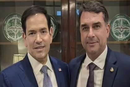Flávio Bolsonaro retorna à Casa Branca e se reúne com J.D. Vance e Marco Rubio 2 ocrente 1779923063