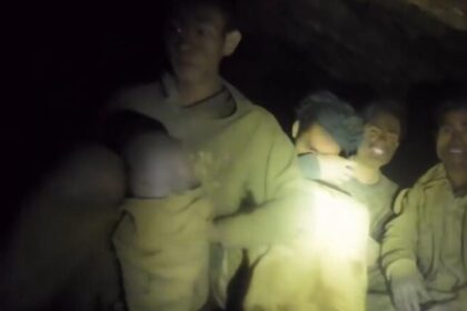 Equipes do Laos e da Tailândia correm contra o tempo para resgatar homens presos em caverna 10 ocrente 1779946617