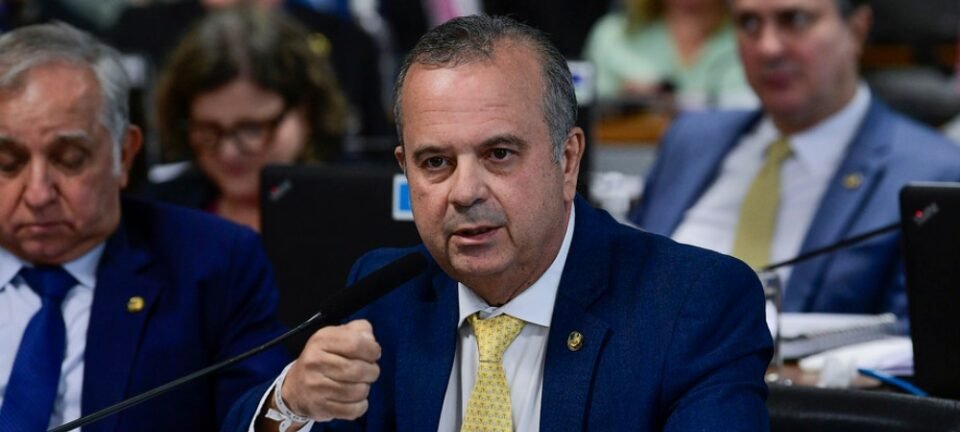 Oposição protocola PEC para jornada flexível após Câmara derrubar escala 6x1 2 ocrente 1779983393