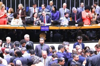 PEC que encerra escala 6x1 e encurta jornada avança; governo mira queda da pejotização 4 ocrente 1780066191