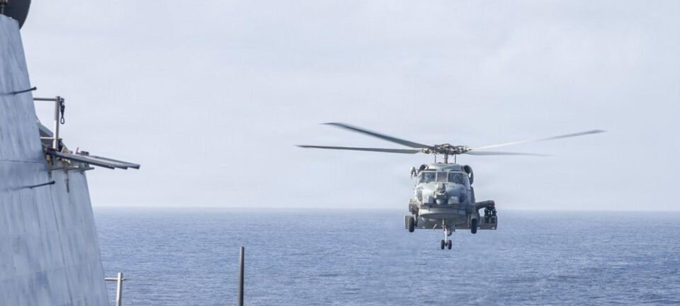 Estados Unidos alvejam cargueiro no Golfo de Omã e Irã declara controle absoluto do Estreito de Ormuz 2 ocrente 1780180459