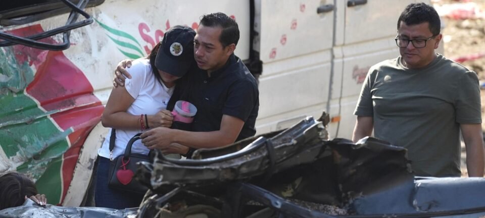 Eleição colombiana de domingo ocorre em clima de violência recorde e pode favorecer direita 2 ocrente 1780184963