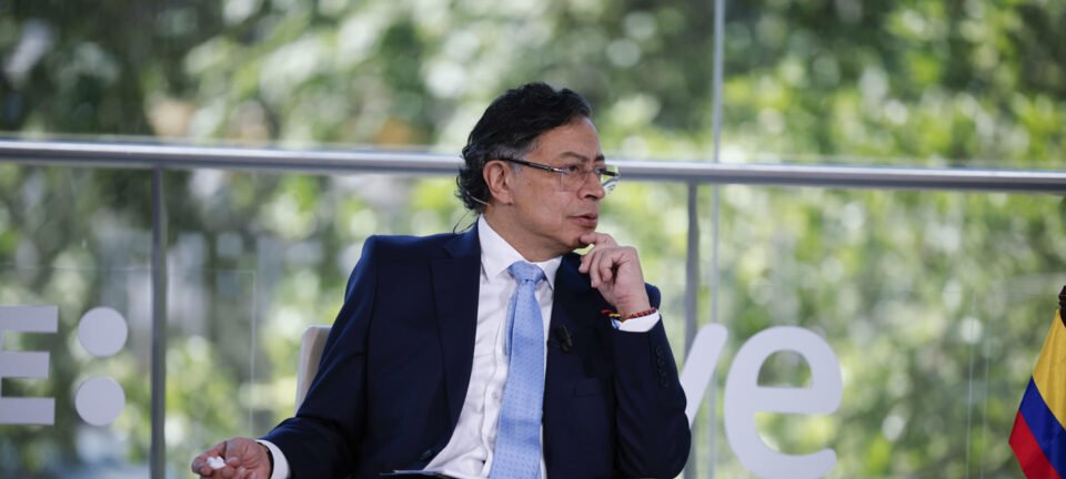 Bogotá acusa presidente do Equador de tentar influenciar eleição colombiana após anúncio tarifário 2 ocrente 1780212893